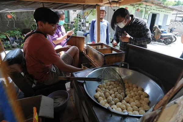 Tahu Bulat